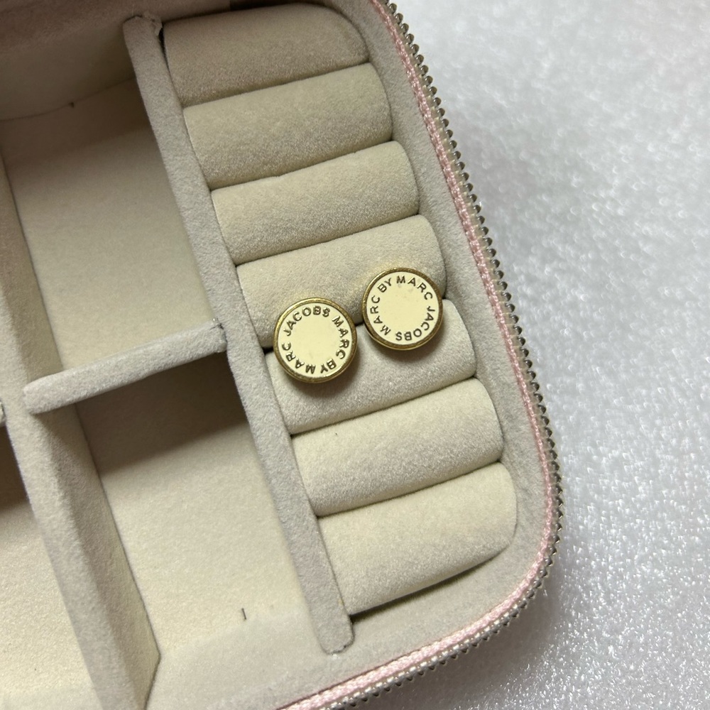 Marc Jacobs earrings - Picture 3 of 3